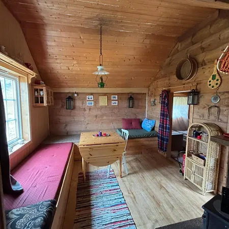 Simple And Cozy In Scenic Surroundings Hébergement de vacances